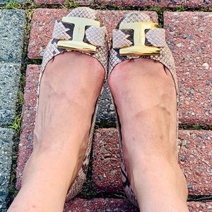 Ferragamo python print flats